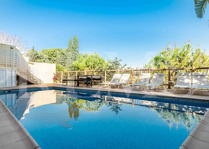 Villa Premium With Private Pool & Garden By Rems *