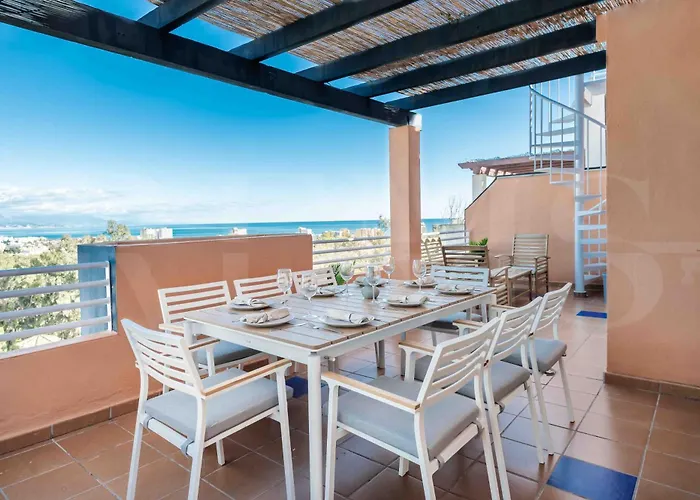 Premium With Private Pool & Garden By Rems