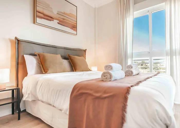 Villa Premium With Private Pool & Garden By Rems *