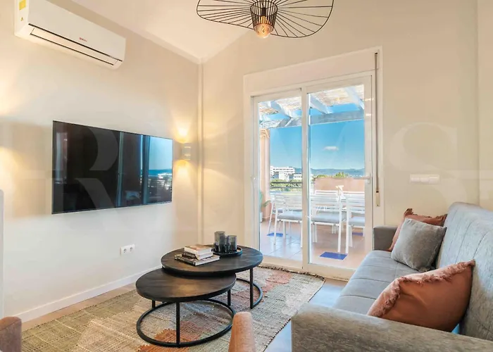 Premium With Private Pool & Garden By Rems Вилла